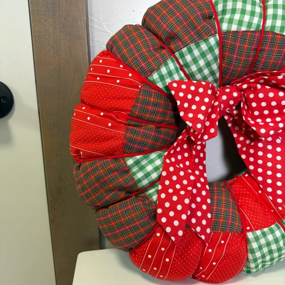Handmade‎ Stuffed Fabric Cotton Wreath Christmas Holiday Red Green Bow Decor 20